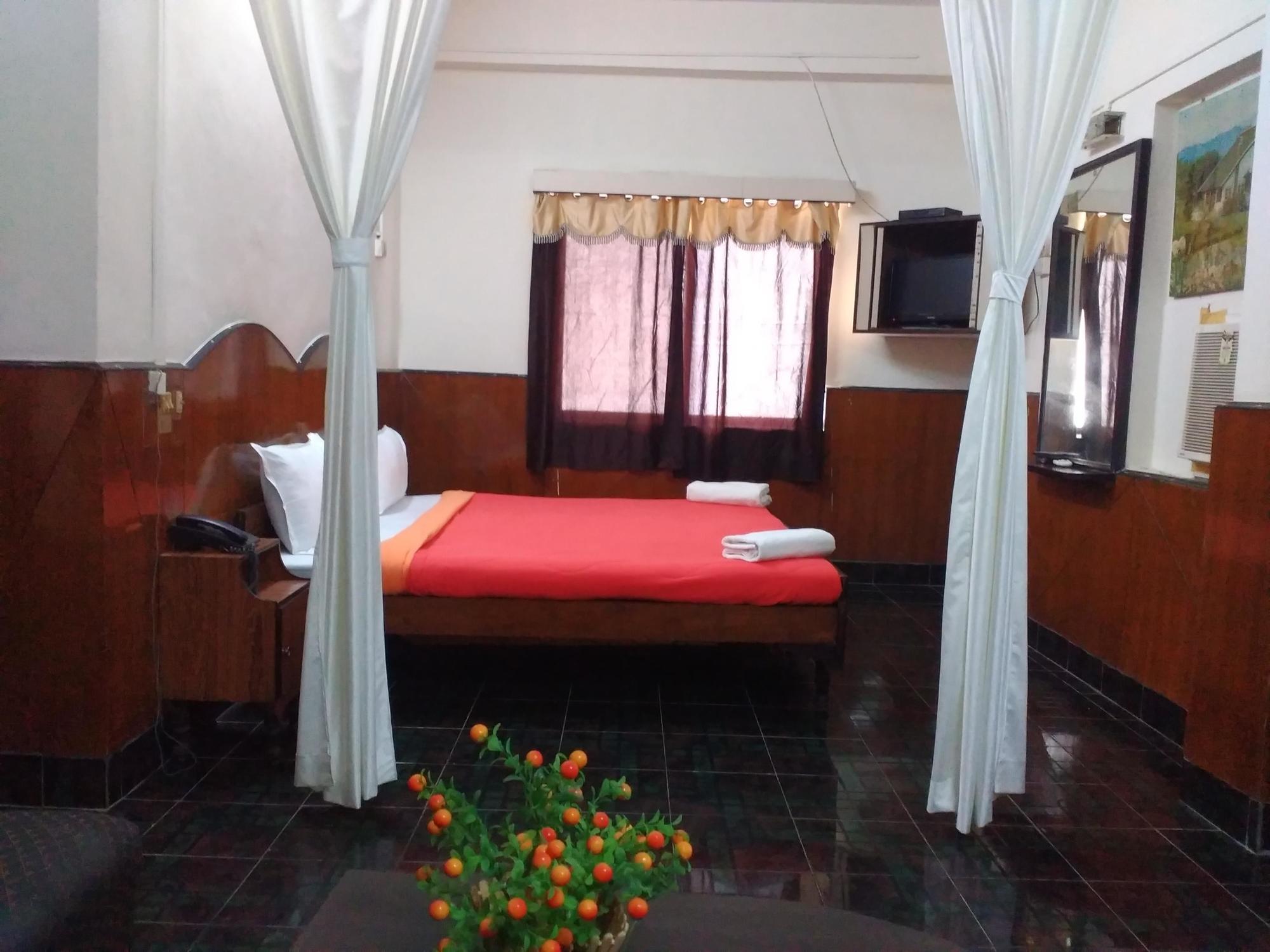 Hotel Diamond Daman Exterior foto