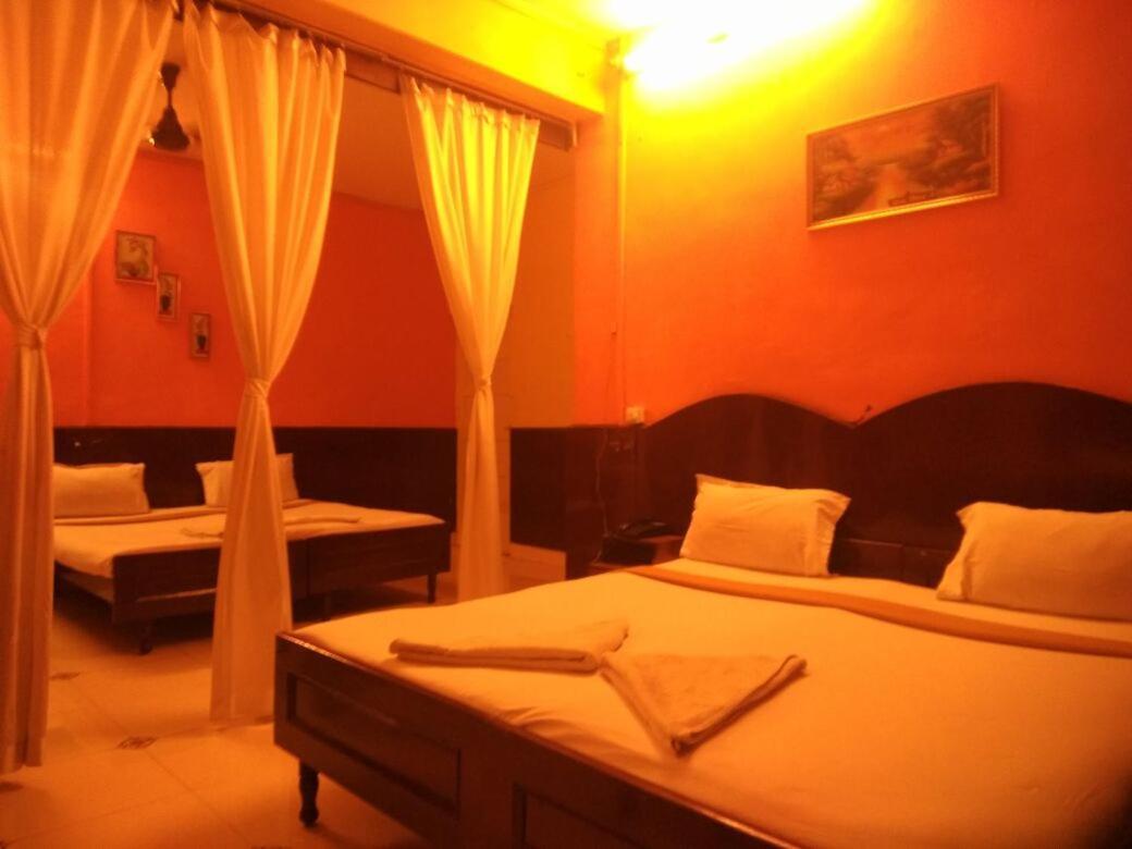 Hotel Diamond Daman Exterior foto
